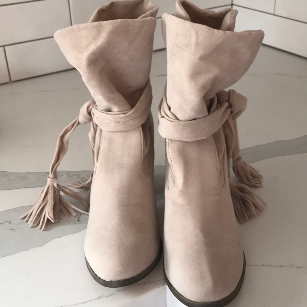New slouchy velvet boots
